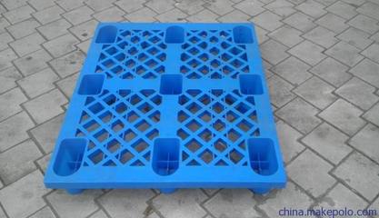 南昌鹏鹭工贸 专注高品质塑料托盘，打造专业仓储解决方案